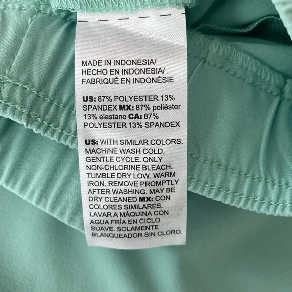 NWT Chico’s Zenergy ruched light green skirt, size 14 - Picture 3 of 6